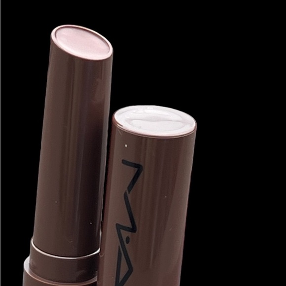 COPY - MAC Squirt Plumping LipGloss Stick (Lower Cut).NWT - Picture 3 of 9